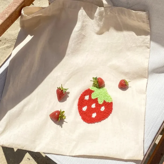 🍓 Комплект за Пънч бродерия на чанта - ягода - Image 4