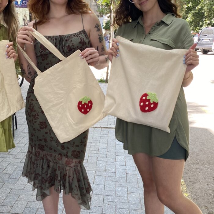 🍓 Комплект за Пънч бродерия на чанта - ягода - Image 3